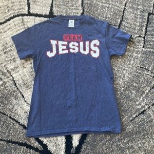 Like new! Team Jesus T-shirt. Size Small.